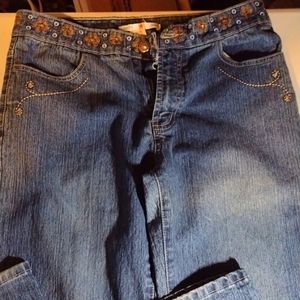 Adolfo Jeans Women's jeans size 6, Embroidered flowers w/stones, ultra 🥰